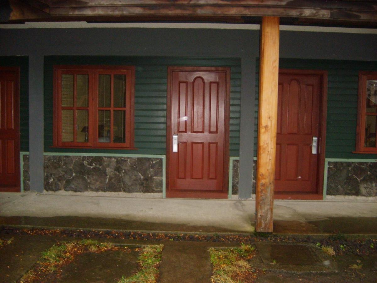 Yan Kee Way Lodge Bungalow Пуерто-Варас Екстер'єр фото